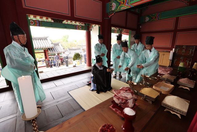 진천군 보재 이상설 선생 추모제 사진