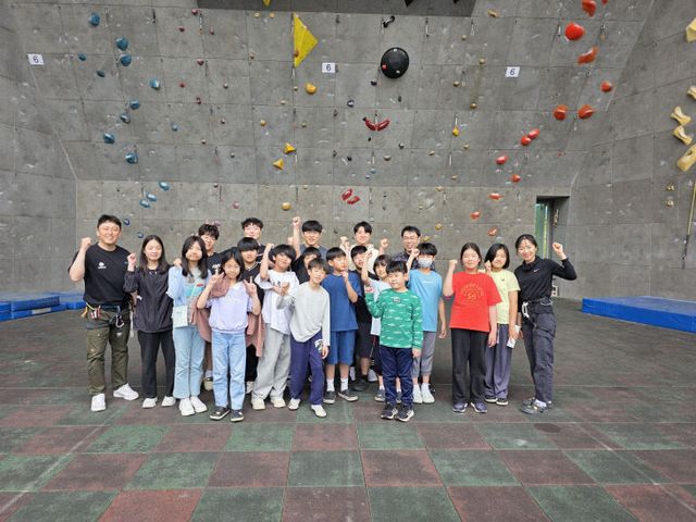 (장연초)_클라이밍 사진_1