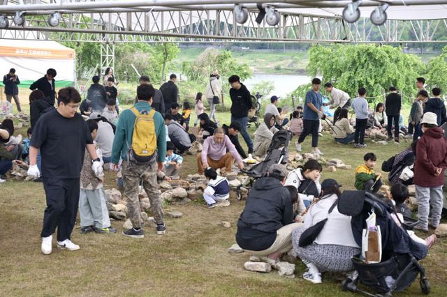 공주 석장리구석기 축제 개막_음식나라