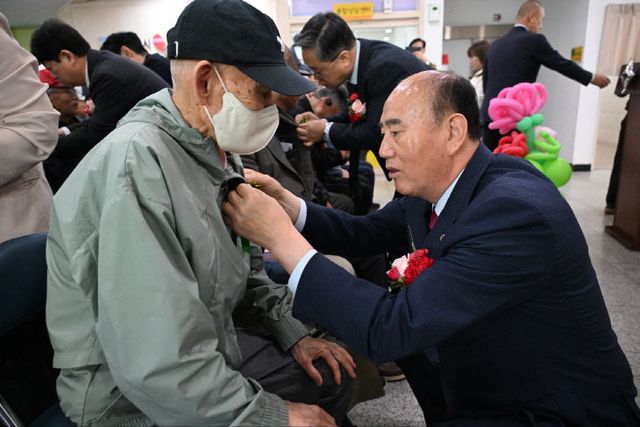 1. 동두천시노인복지관 어버이날 행사 개최 (1)