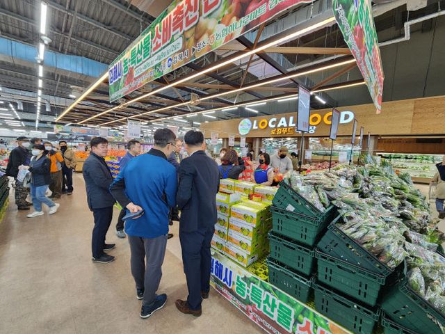 6.12(김해시 농특산물 소비촉진사사진