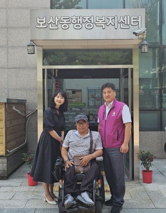 10. 동두천시 보산동 주민 이용수 씨, 출산 축하금 기탁으로 출