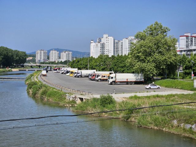 증평군 보강천 하상주차장