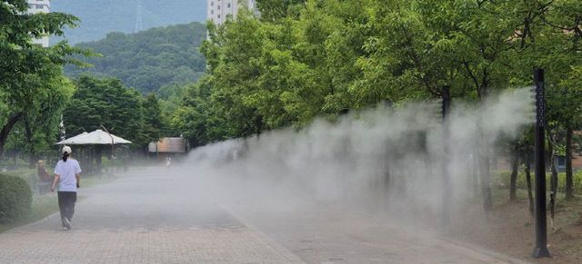 5. 새물근린공원에 설치한 쿨링포그 시설