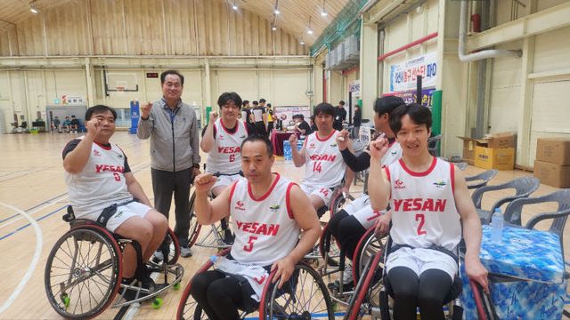 9.애플파워 휠체어농구팀 단체사진