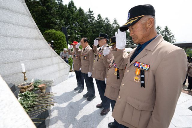 -제천시 제70회 현충일 추념식 개최1