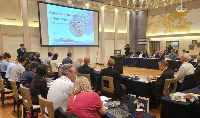 [250711 보도사진] 부산항의 디지털 사장