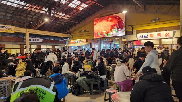 1.예산시장 오픈스페이스 모습