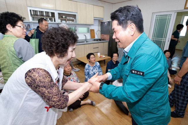 제천시, 폭염 대비 물놀이 지역 및 경로당 현장 점검2