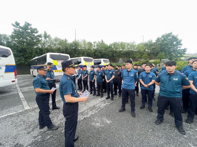 250718. 폭우 속 실종자 수색1