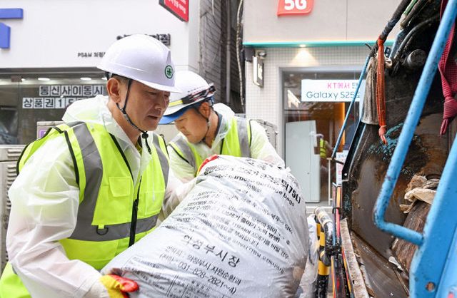 의정부시, 중심상권 청결 점검하며 현장소통 나서