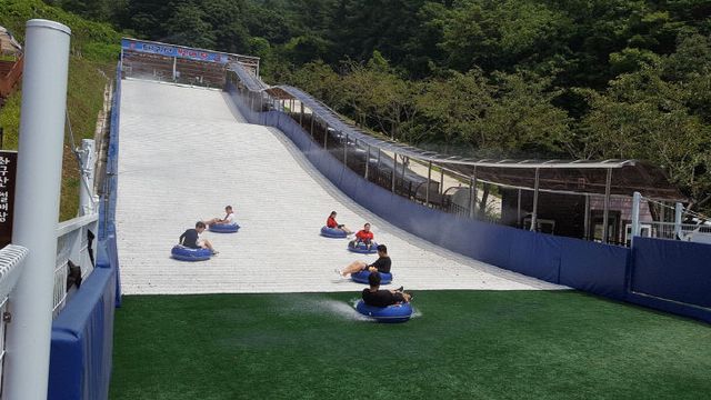 증평 좌구산 물썰매장 2