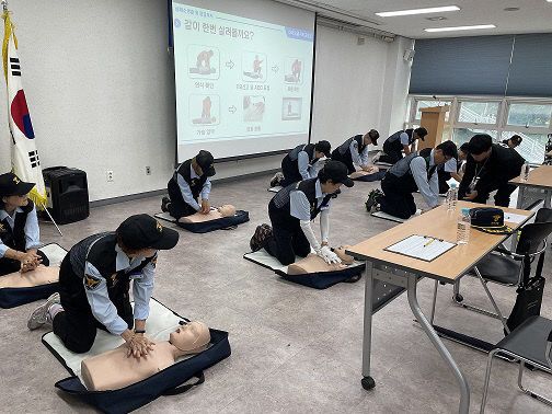 심폐소생술 교육 실시 (2)
