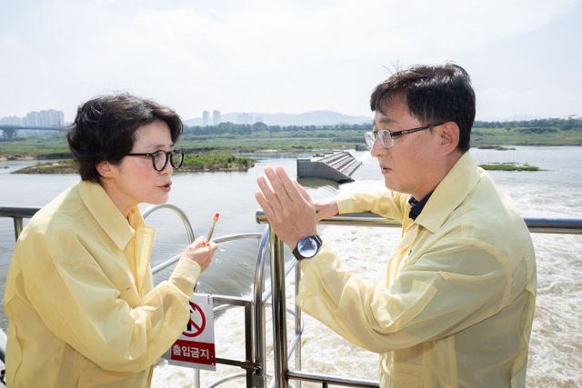 김성환 장관, 세종보 금강 현장 점검