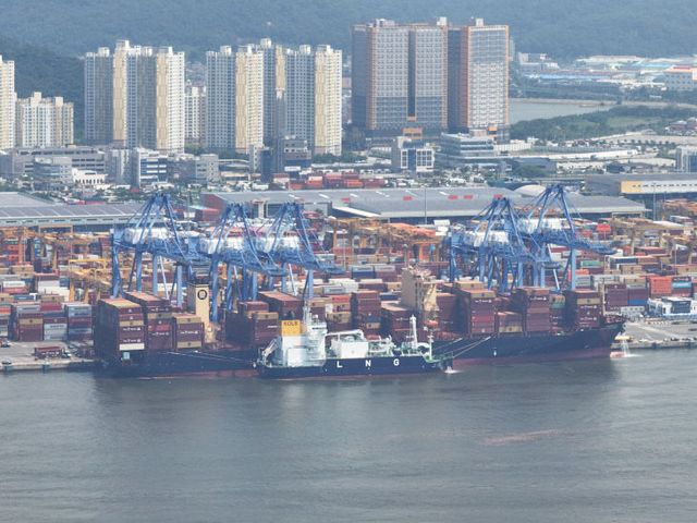 [250724 보도사진] 신항 LNG 벙커링