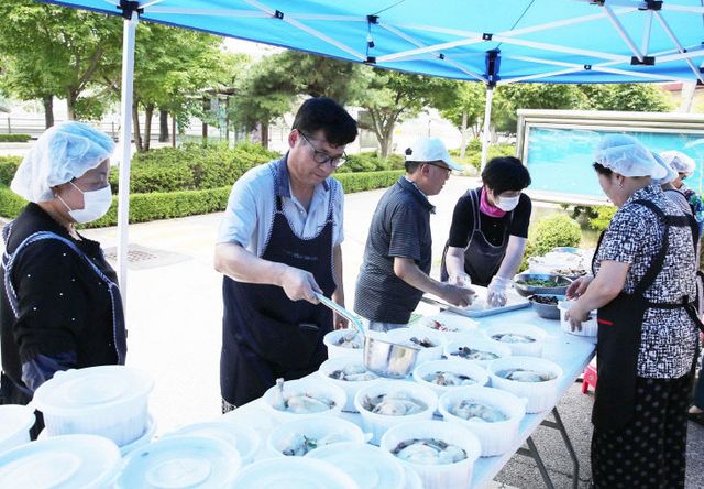 정읍 이웃들에게 시원한 온정 전해 (1)