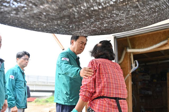 수해 지역민과 소통을 나누는 김태흠 충남도지사 (2)