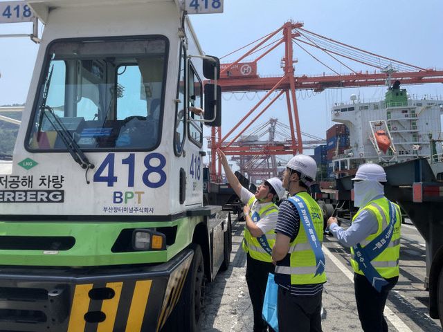 [250708 보도사진] 안전캠페인 현장 1