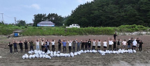 뱀장어 자원회복 위한 어린뱀장어 6만마리 방류