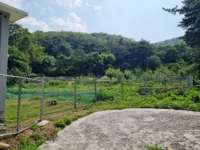 야생동물 피해예방시설 설치 모습.김해시 제공