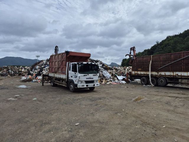 5.예산군 수해폐기물 임시 적환장 모습