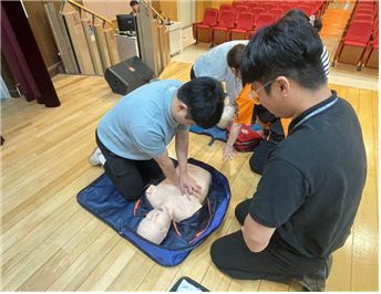 어린이이용시설 종사자 안전교육 사진1