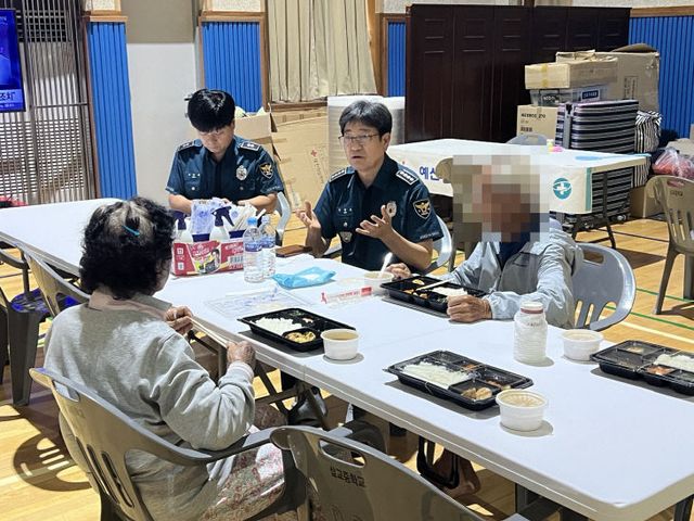 예산경찰서 수재민 방문