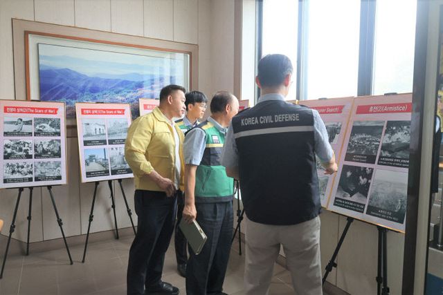 논산계룡교육지원청, '6.25전쟁 안보사진 전시회' 개최_1