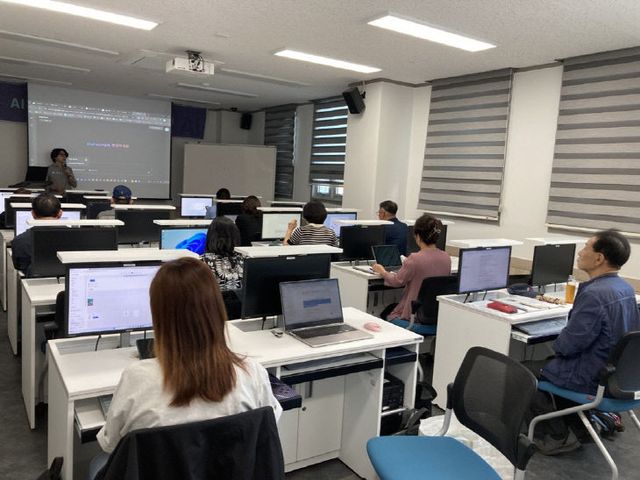 의정부도시교육재단, '시군 5060 역량강화 지원사업' 상반기 성