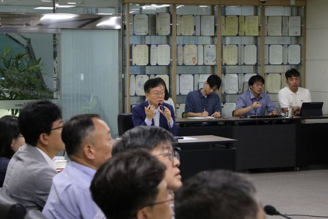 ▲ 사진설명장면2