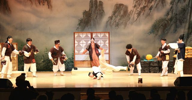 괴산군, 충북공연예술페스타 “제주 옹고집전” 공연 성료 (3)