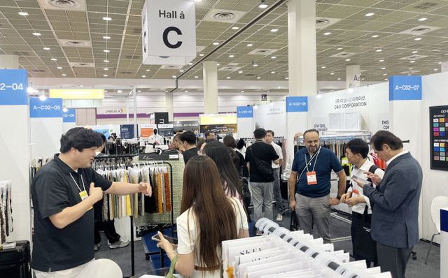 경과원, 도내 섬유기업 ‘프리뷰인서울2025’ 해외 견인