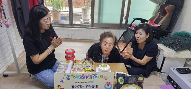 흥선동협의체, 독거어르신 안부 살피며 따뜻한 나눔 실천