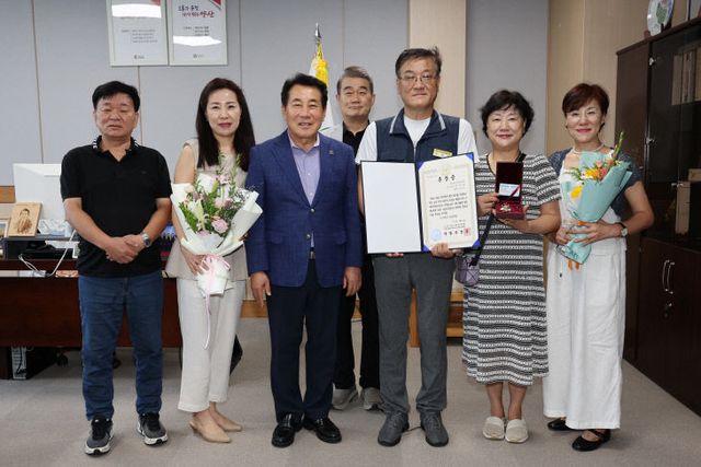 6.25 참전유공자 유족 훈장 전수2