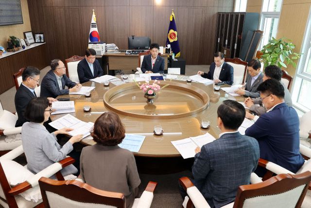 인사청문자문위원회위원위촉식