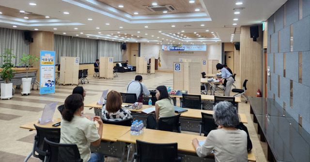 사본 -사본 -(사진4) 찾아가는 현장 세무 상담 운영