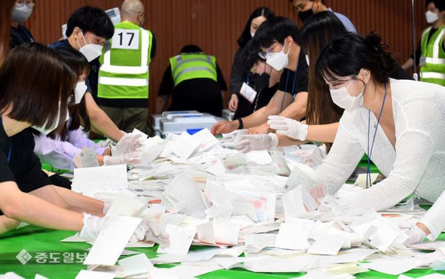 2022060101000137800002181