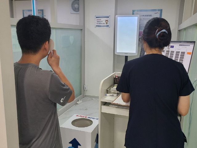 [보도사진] 대전청소년자립생활관 사회공헌 건강검진