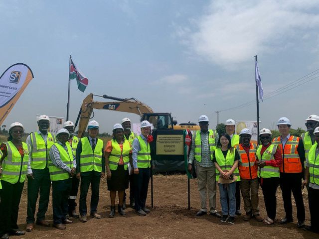 케냐 착공식 사진