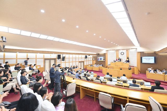 (보도사진)파주시의회 제258회 임시회 폐회