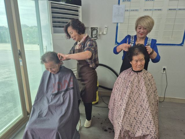 정읍시 소성면 어르신 대상 이미용 봉사 펼쳐 (2)