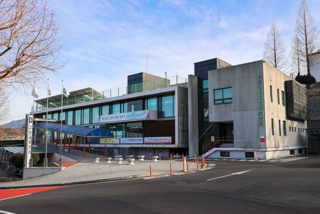 0세부터 100세 더하기 건강사각지대 없는 건강안전망 구축