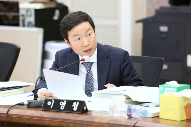 참고사진_이영철_질의_모습