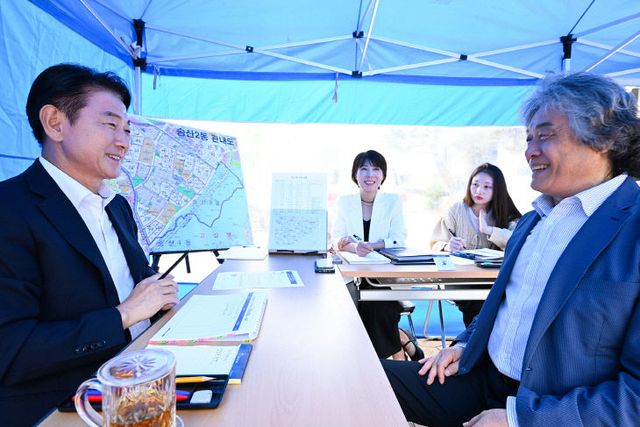 김동근 의정부시장, 송산2동 주민센터에서 시민들