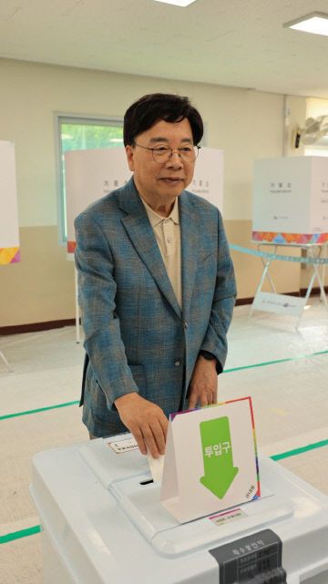 2025060101000039400001121