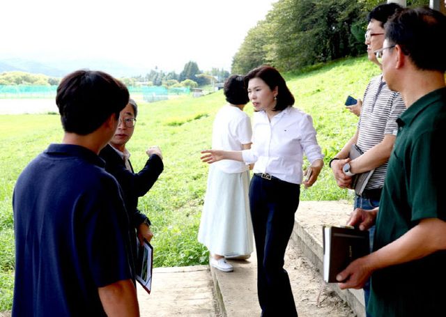 3._이금선_의원_관평동_갑천변_현장점검(250905)