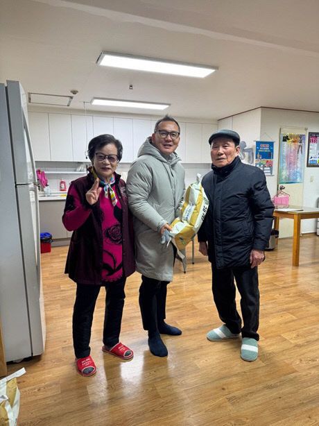 20. 파주시 금촌2동, 새해 맞아 경로당 순회 방문