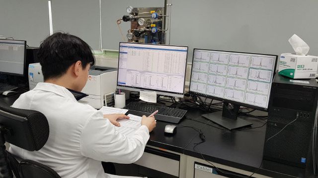 3. 2025년 잔류농약 부적합 농산물 372kg 폐기