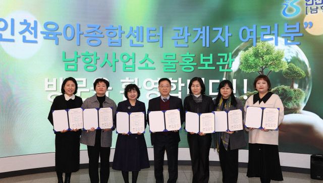 촬영을 하고 있다.