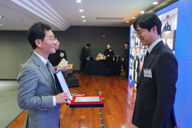 자랑스런 계룡인상 시상사진